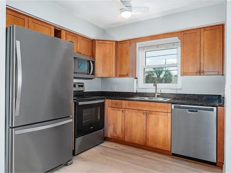7151 Sunset Way #10 — Photo 17
