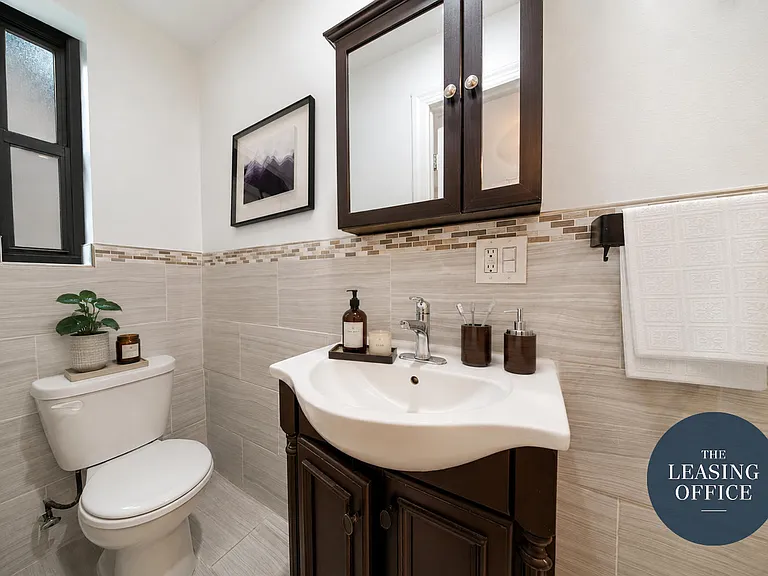 448 W 46th St #3RE — Photo 7