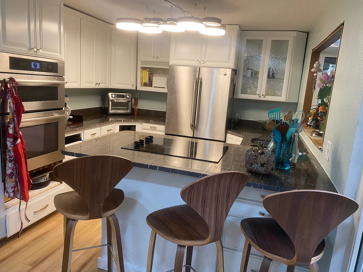3 bed, 1460 sqft, $3,150 — Photo 3
