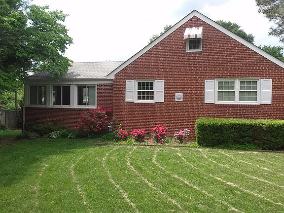 4th image of 8701 Holly Hill Rd