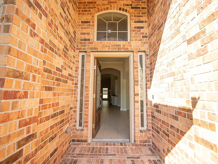 4718 Sabero Ln — Photo 3
