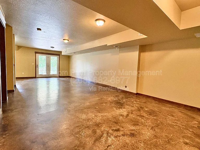 23732 N Lakeview Blvd — Photo 22