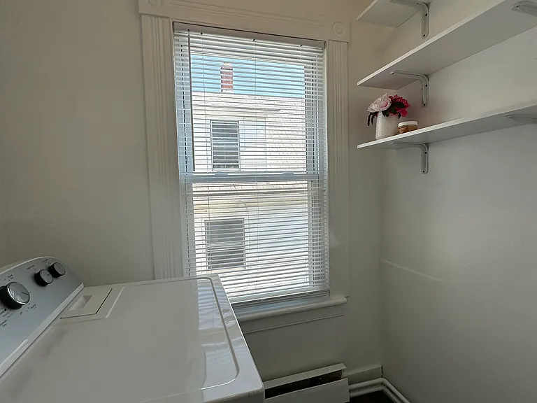 35 Maud St #2 — Photo 34