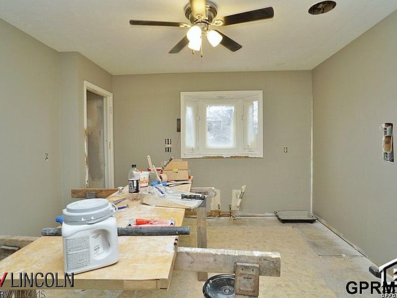 4th image of 6948 Vine St