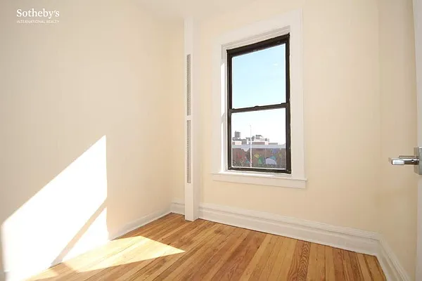 Rented by Sotheby's International Realty | media 13