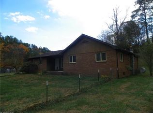 775 Piney Knob Rd, Marshall, NC 28753