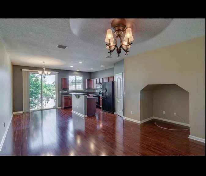 Sunset Bluff Dr — Photo 10