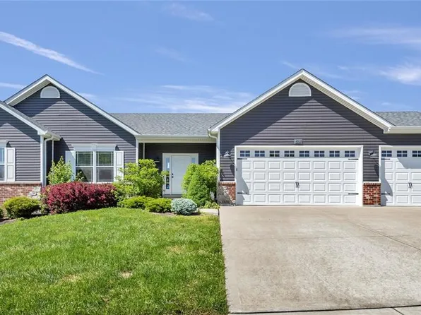 4913 Summer Rain Dr, Wentzville, MO 63385