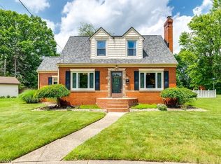 2627 N Graham Cir, Akron, OH 44312