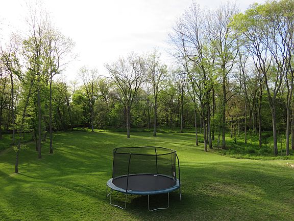 4th image of 743 Deerwood Trl