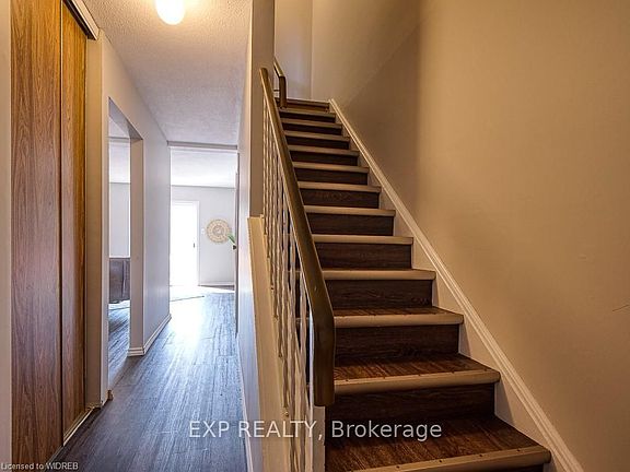 5th image of 1060 Canfield Cres #5