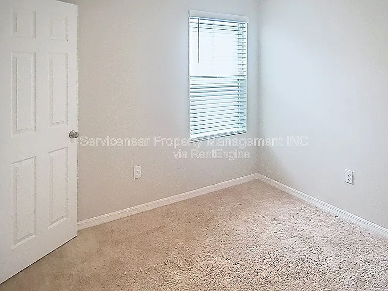 12937 Camarillo Pl — Photo 13