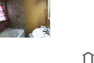 4523 W Congress Pkwy #1 — Photo 5