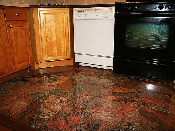5th image of 6115 98th St APT 17B