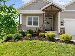 202 NW Joshua Dr, Lees Summit, MO 64081