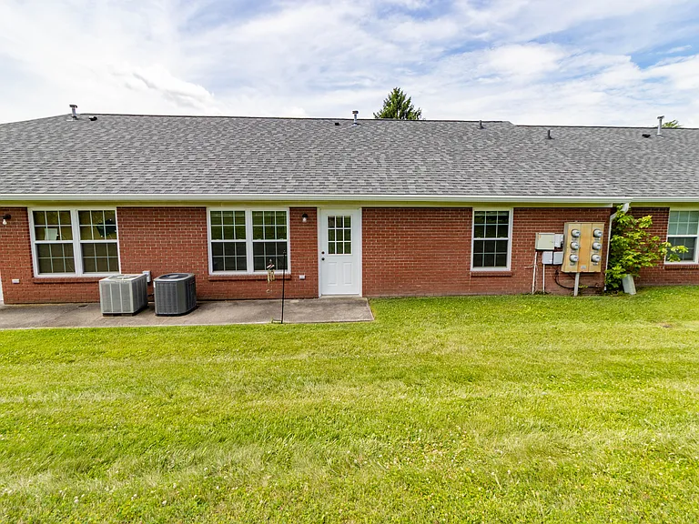 212 Rosemarie Dr #5 — Photo 14