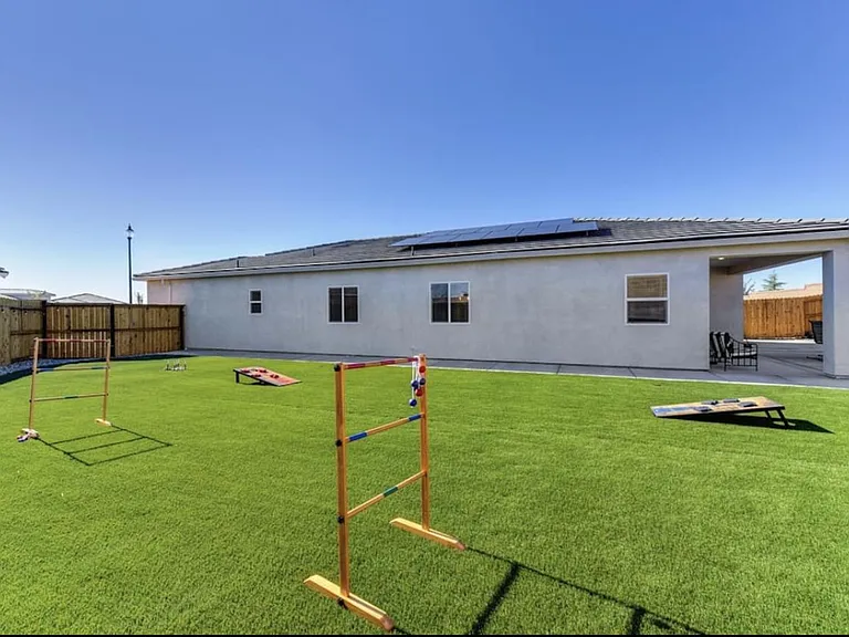 241 Helios Ct — Photo 11