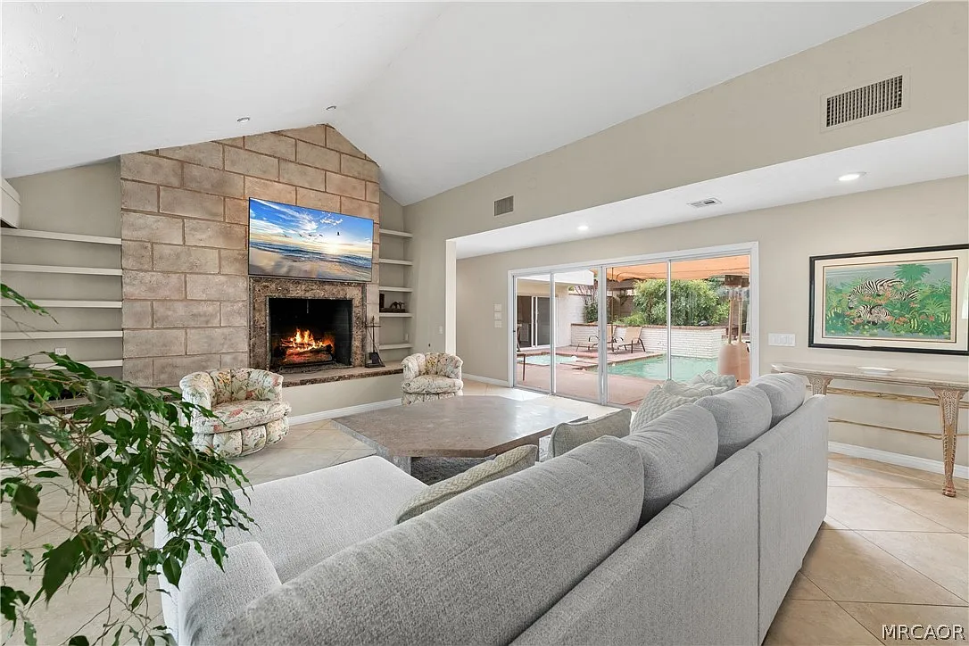 3 bed, 3.0 bath, $4,200 — Photo 1
