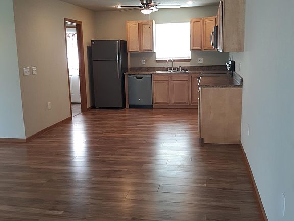 2nd image of 1012 Monroe St