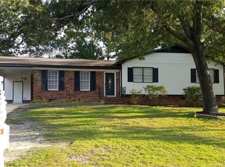 6121 Lonestar Rd, Fayetteville, NC 28303