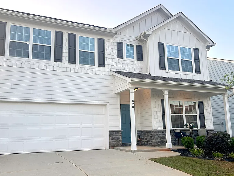 828 Royal Red Ct — Photo 43