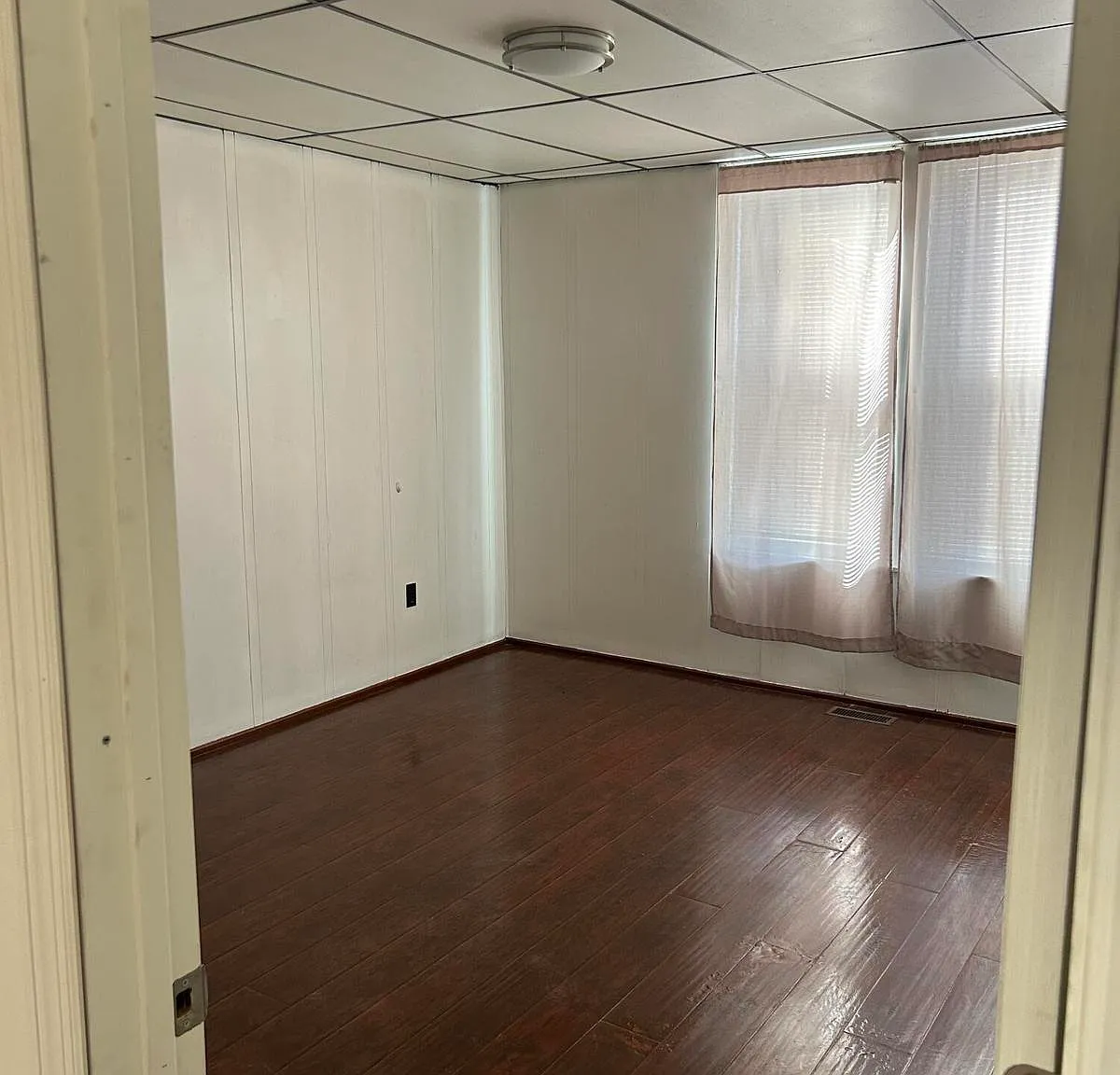 2 bed, 700 sqft, $1,375 — Photo 2