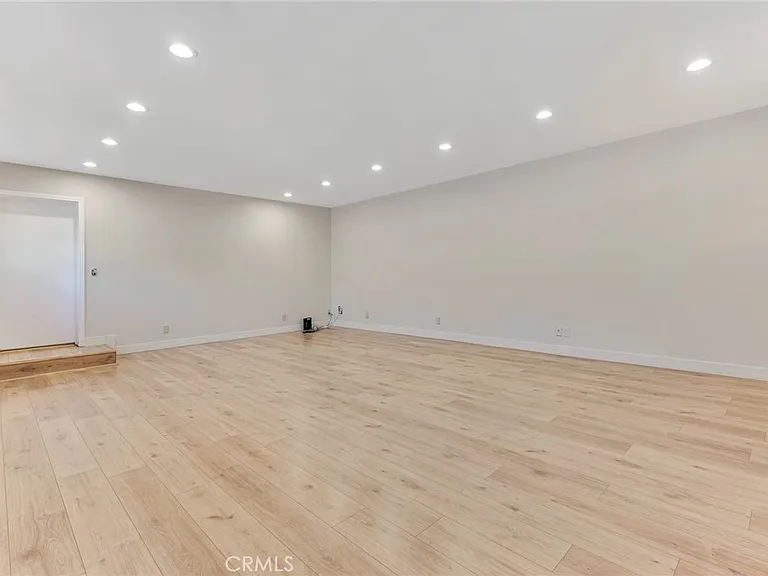 22781 Macfarlane Dr — Photo 21