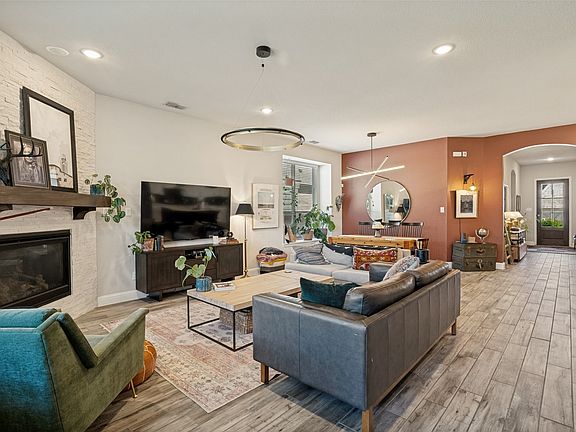 5th image of 14948 Gentry Dr
