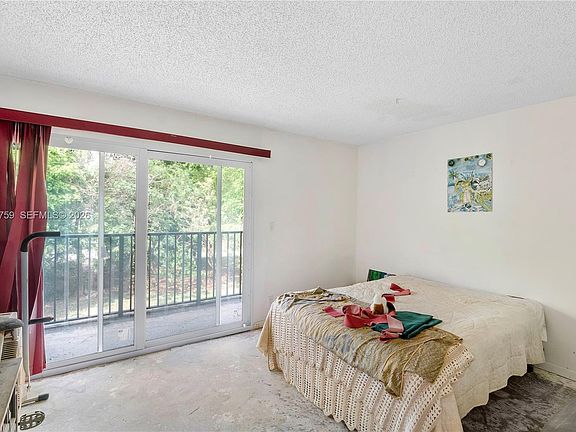 5th image of 8133 Lagos De Campo Blvd #J-1