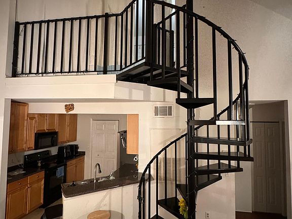 4th image of 13 Arbor Club Dr Unit 208