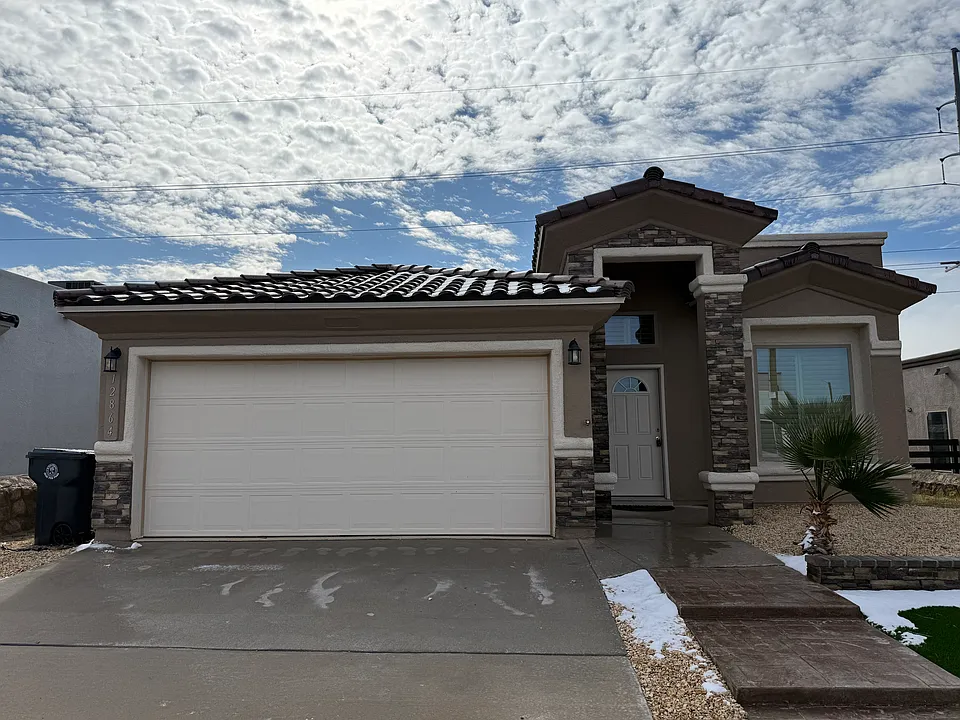 12864 Rock Cliff Ave