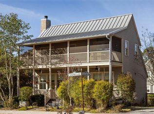 10528 Serenbe Ln, Chattahoochee Hills, GA 30268