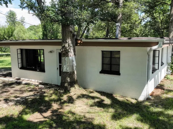 3957 N Lake Rd #25-E, Monticello, IN 47960
