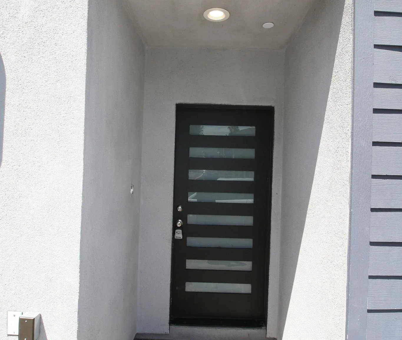 3 bed, 1400 sqft, $3,890 — Photo 2