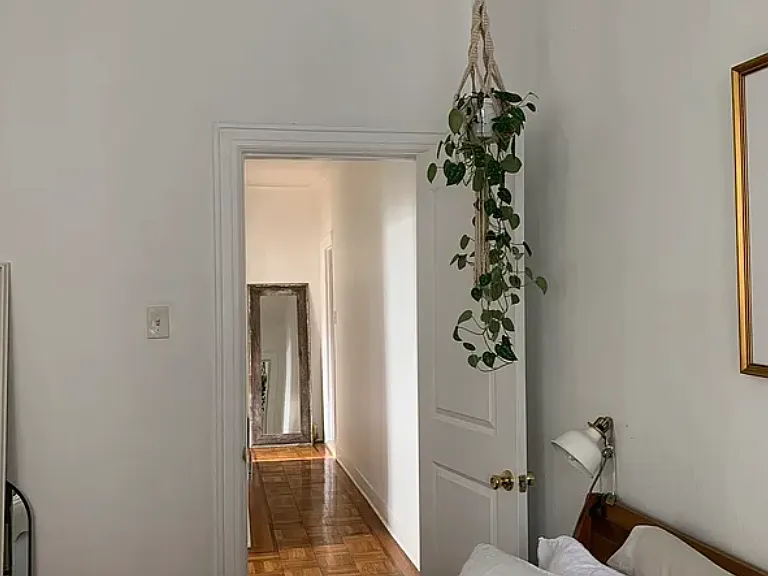572 Henry St #1 — Photo 8