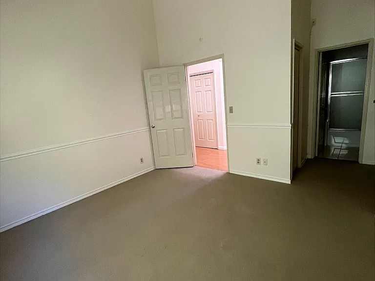 In suite bedroom 2