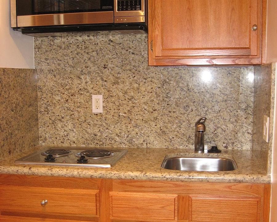 1st image of 1330 S Barrington Ave APT 6