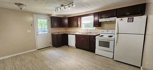 424 Carthage Ave #1 Photo 1
