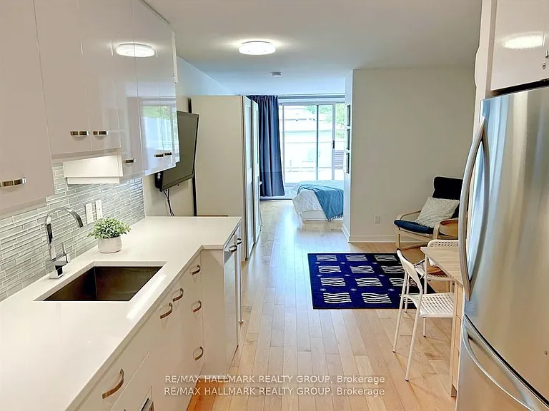 202 Saint Patrick St #12 — Photo 7