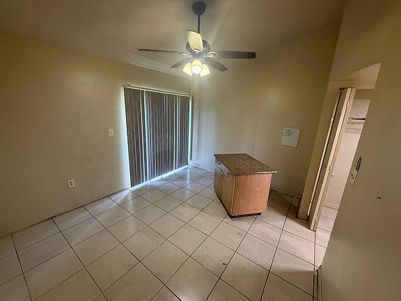 3rd image of 3909 Belmont St APT 1