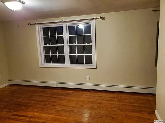 4th image of 2075 Baylis Ave