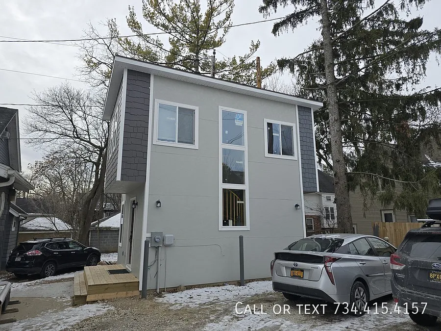 536 Walnut St Apt 1 — Photo 3