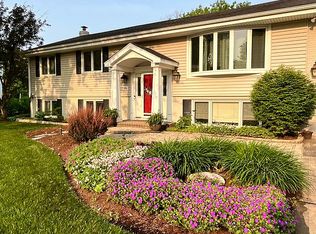 5264 Pennywood Dr, Lisle, IL