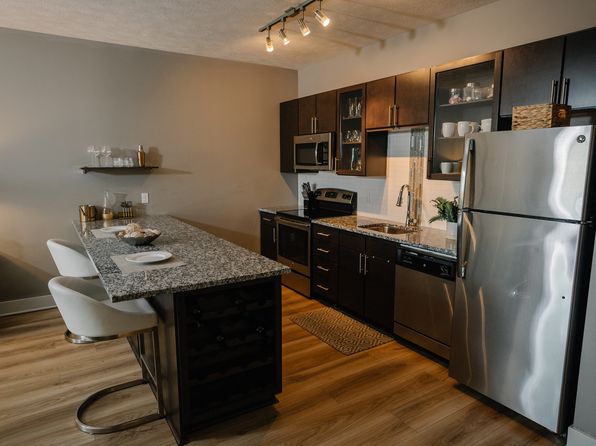 915 Jones St APT 324