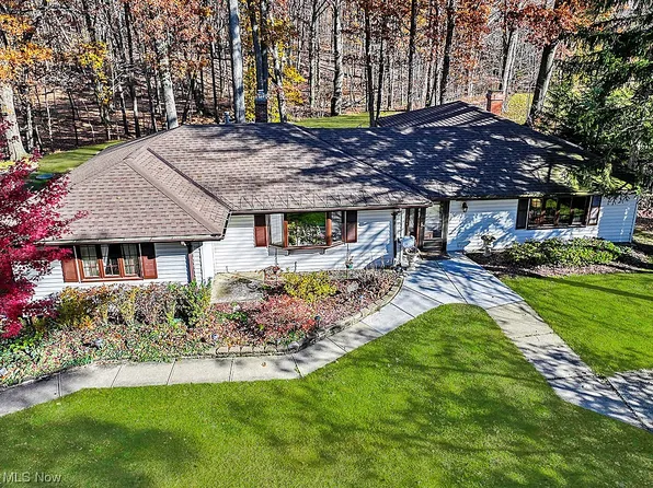10467 Hobart Rd, Kirtland, OH 44094