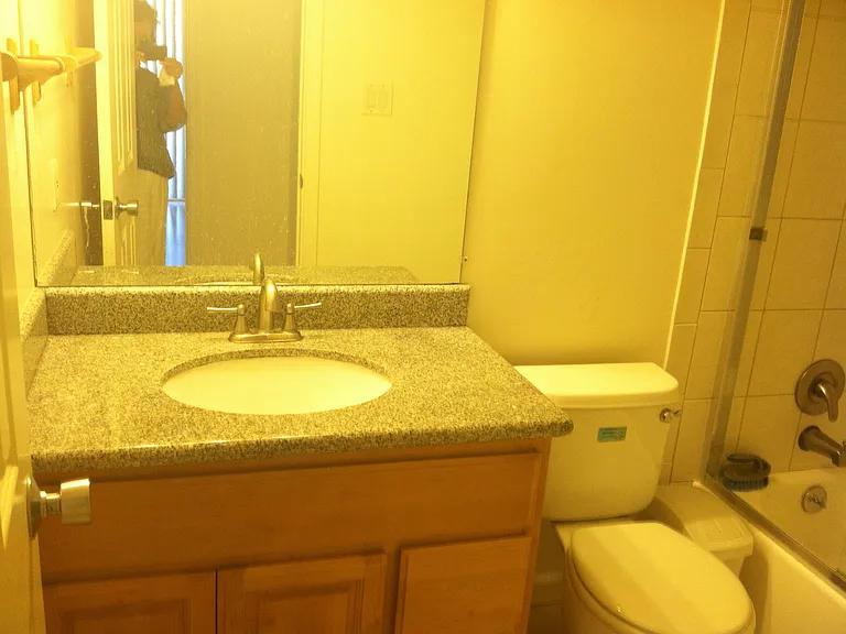 1213 W Washington Ave #1 — Photo 3