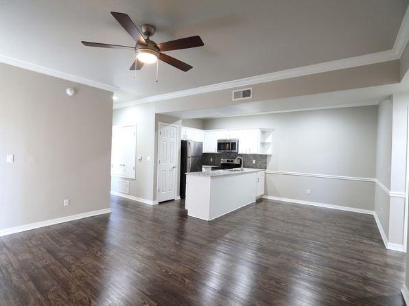 5075 Airline Dr #807