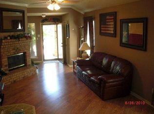 552 Majestic Park Ln, Cedar Hill, TX 75104