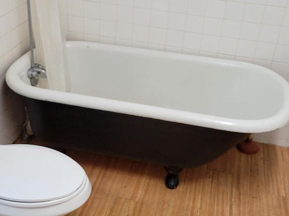 Great old fashioned tub