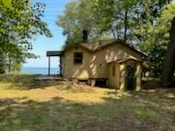 14320 W Lakeshore Dr, Brimley, MI 49715